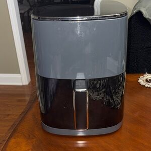 Modern Black and Gray Air Fryer